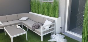 Lekkie donice Victotum spójne z architekturą tarasu